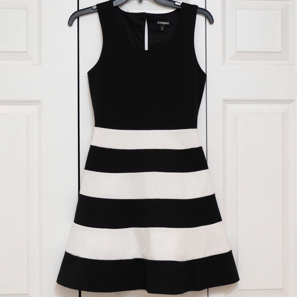 Express Mini Dress Black & White stripe Nautical NWOT - Picture 1 of 10